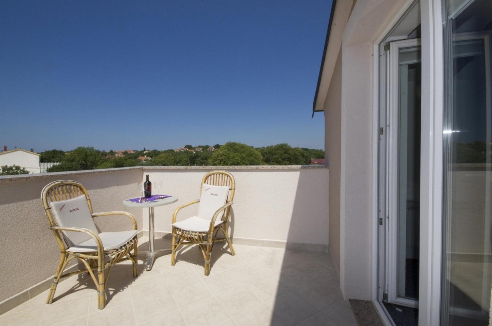 Apartment And Room Marlen Rovinjsko Selo Rom bilde