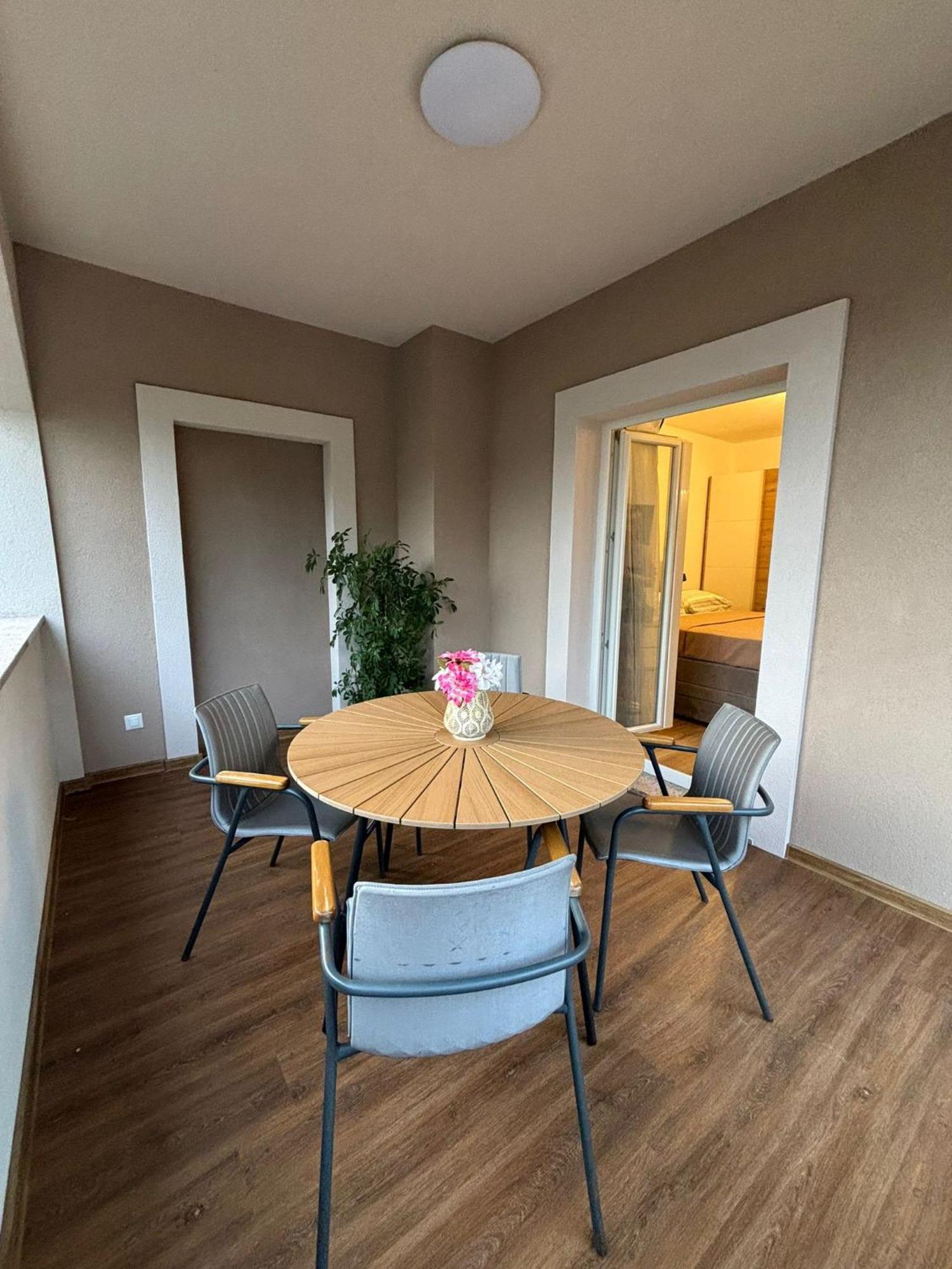 Apartment And Room Marlen Rovinjsko Selo Eksteriør bilde